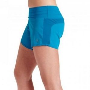 Oiselle Summer Roga Shorts